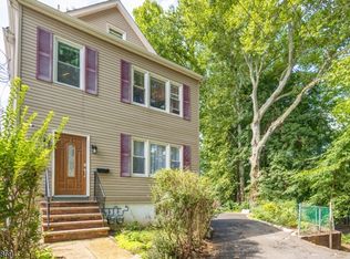 34 Fairview Pl, Bloomfield, NJ 07003