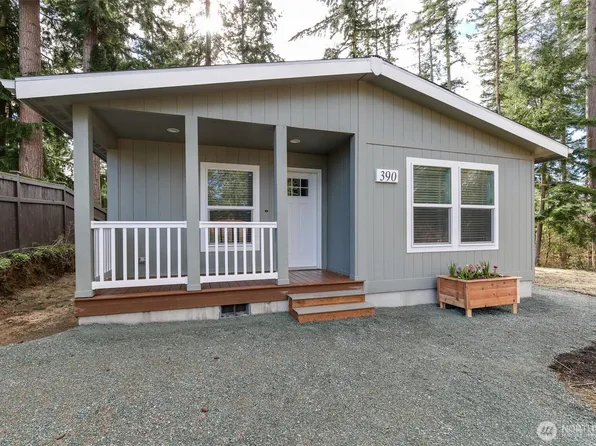 390 Ledgewood Beach Road, Coupeville, WA 98239