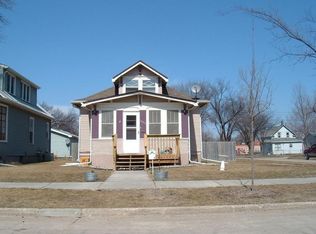 1502 4th Ave N, Grand Forks, ND 58203