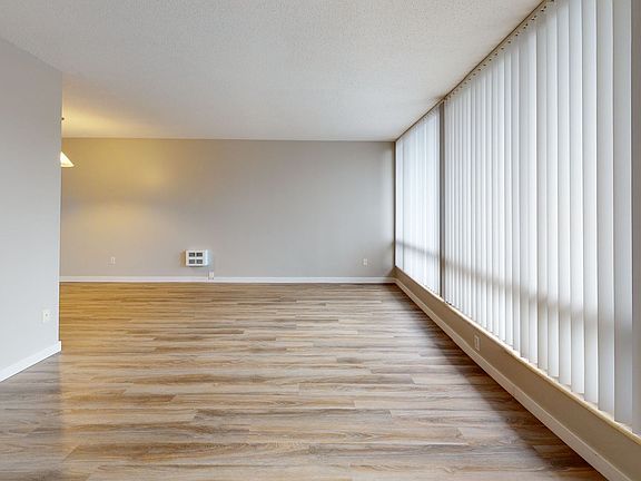 3rd image of 2410 Boyer Ave E APT 307