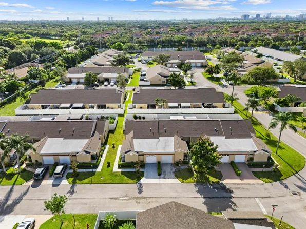 4560 Grand Cypress Road #50, West Palm Beach, FL 33417