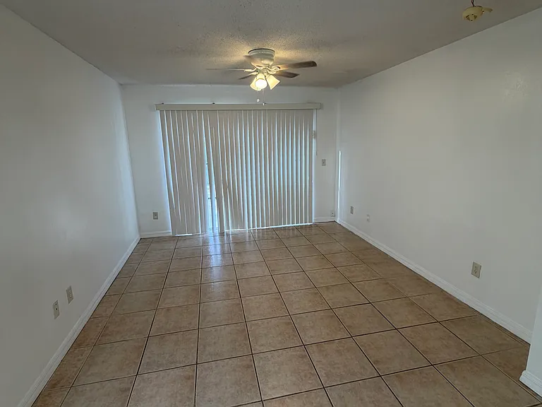1646 Oak Hill Trl — Photo 45