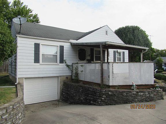 4th image of 102 NW 16th St