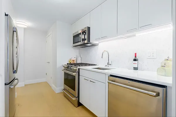 Rented by A&E Real Estate Management | media 4