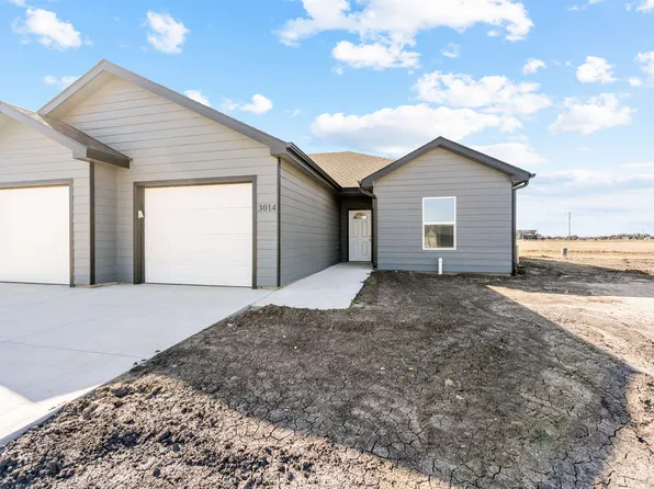 3014 Fountain Dr, Salina, KS 67401