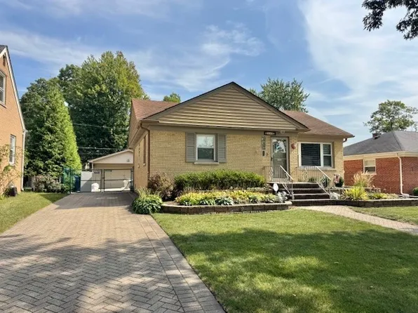 415 N Russel St, Mount Prospect, IL 60056