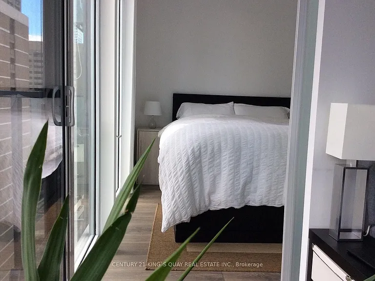 75 Saint Nicholas St #1405 — Photo 13