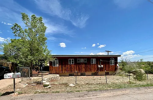 14 Oak Pl Photo 1