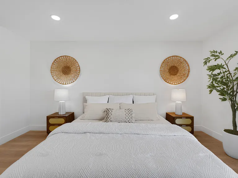 2111 Latham St #307 — Photo 48