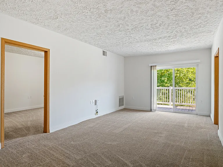 North Pointe Apartments — Photo 8