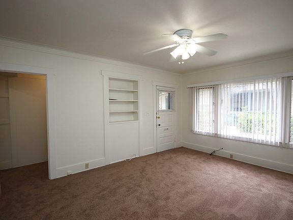 3rd image of 476 E Del Mar Blvd #476