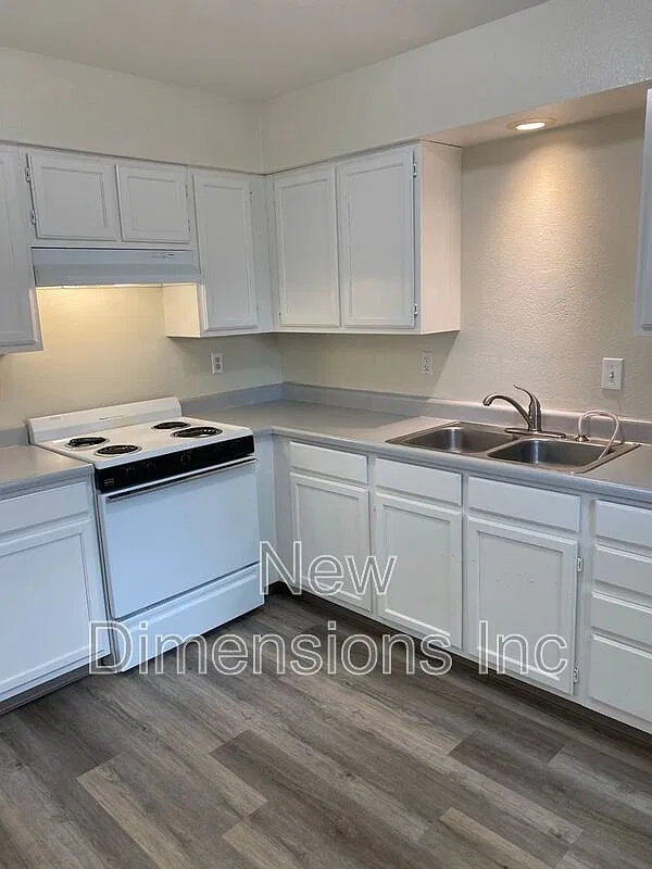 2 bed, 1.0 bath, 768 sqft, $1,400 — Photo 4