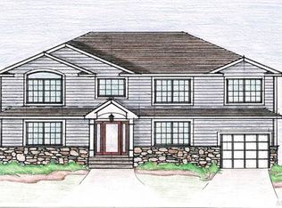 517 Sunnybrook Dr, Oceanside, NY 11572