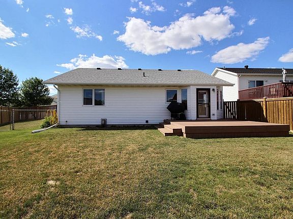 5th image of 654 Wyndemere Dr