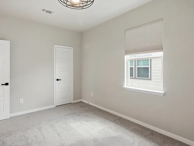 10051 Mulhouse Dr — Photo 23