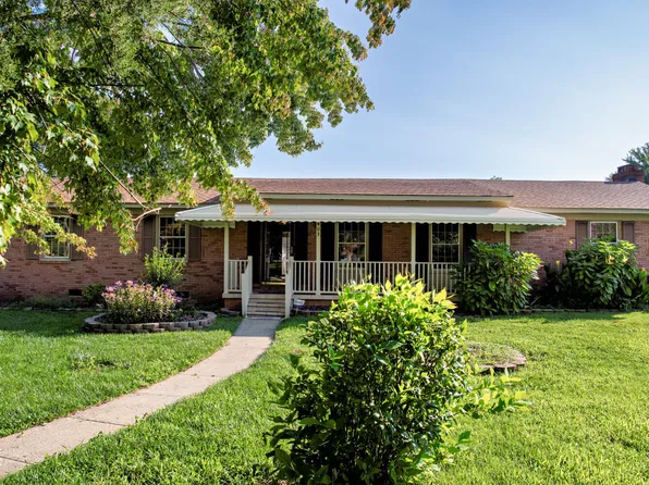 403 McPherson Dr, Mebane, NC 27302