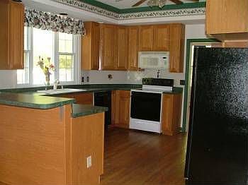 5th image of 7909 Twin Oaks Dr