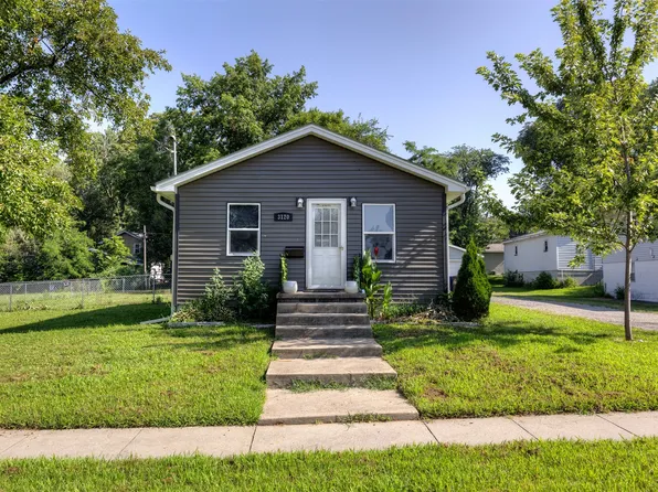 3120 Garfield Ave, Des Moines, IA 50317