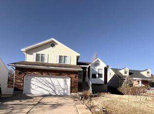 1827 E 2050 N, Layton, UT 84040