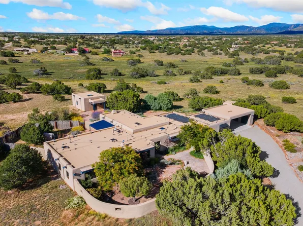 71 Camerada Loop, Santa Fe, NM 87508