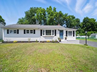 18 Pierce St, Enfield, CT 06082