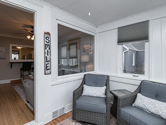 Front sunporch