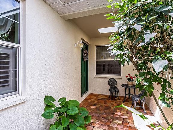 3rd image of 20838 Jaffa Ln
