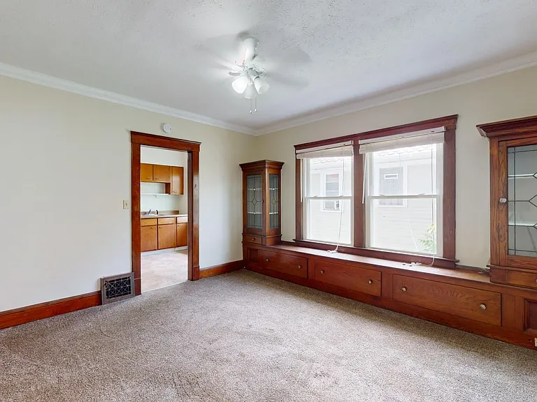 1285 Cranford Ave — Photo 8