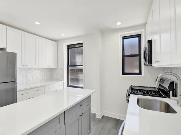 61 Oliver Street image 8 of 26