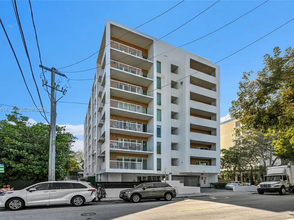 2740 SW 28th Ter APT 202, Miami, FL 33133