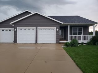 805 3rd Ave SE, Harmony, MN 55939