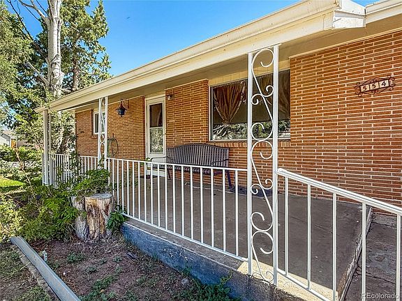 2nd image of 554 D Avenue