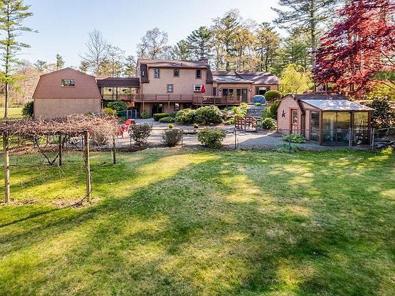 5th image of 12 Forest Park Dr