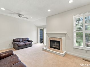 108 Metacomet Dr #18, Meriden, CT 06450