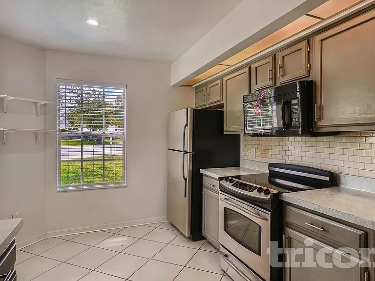 110 Yorktown Pl — Photo 7
