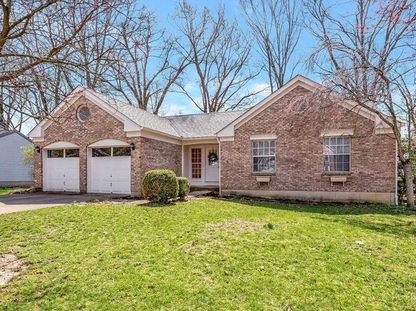 8121 Nagelwoods Dr, Cincinnati, OH 45255
