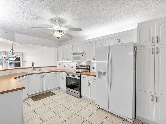 5th image of 7722 Granville Dr #112