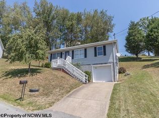 23 Coolview Ln, Bridgeport, WV 26330