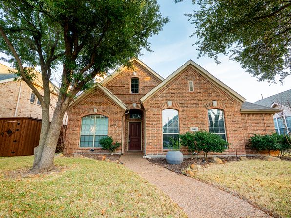 935 Panther Ln
