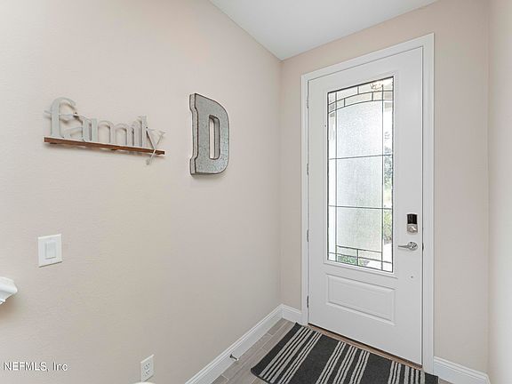3rd image of 409 SWEET OAK Way