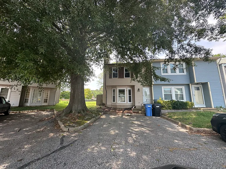 3590 Windmill Dr — Photo 1