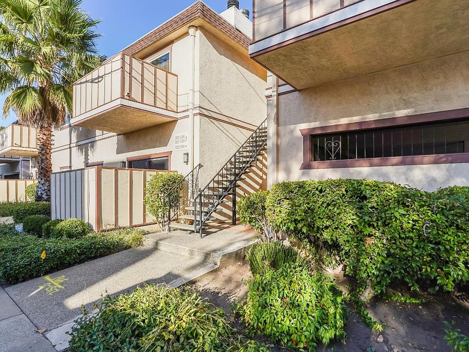 1st image of 44 Lodato Ave APT 102