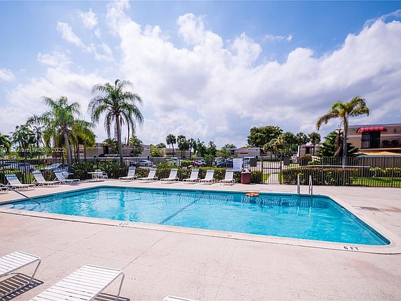 5th image of 3935 Village Dr Unit D