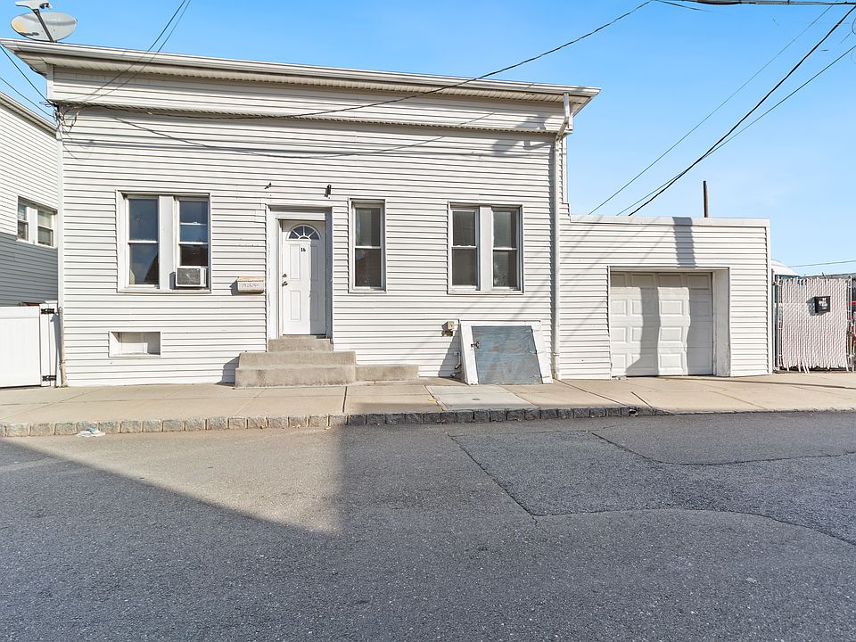 1st image of 16 Lawrence St #1