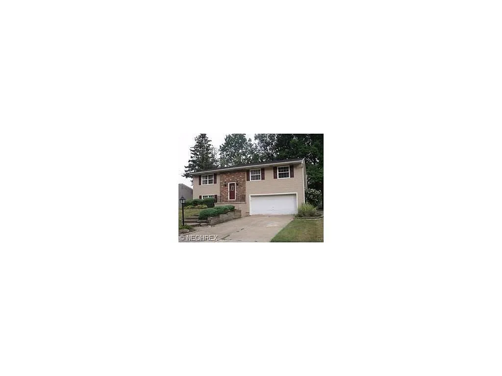 405 Melony Ln photo 1