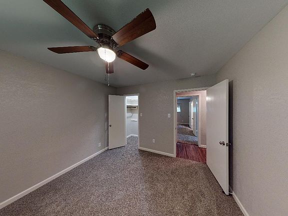 4th image of 808 Moody Ave