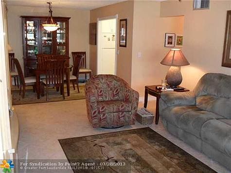 4th image of 6297 Bay Club Dr APT 2