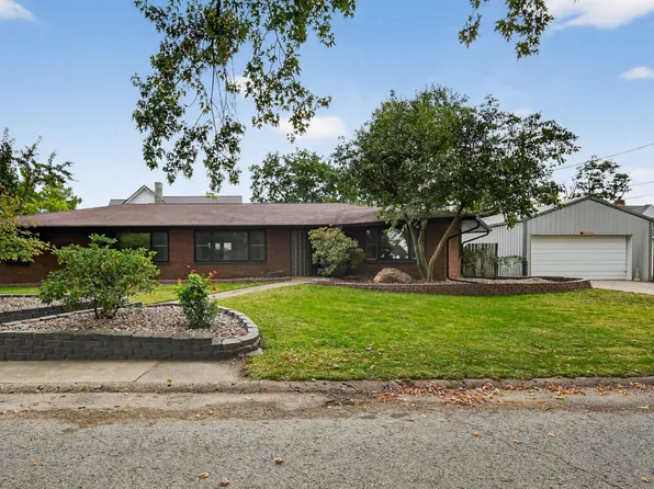 414 W Marion St, Knoxville, IA 50138