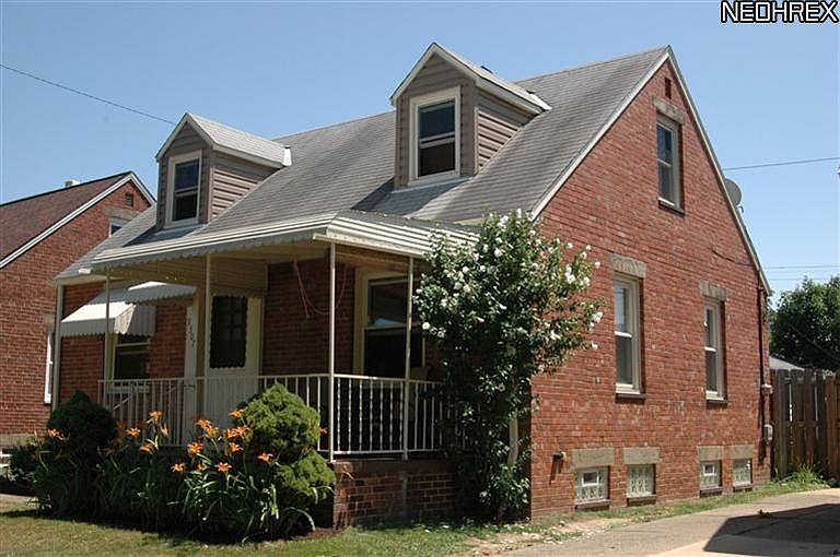 1st image of 9307 Orchard Ave