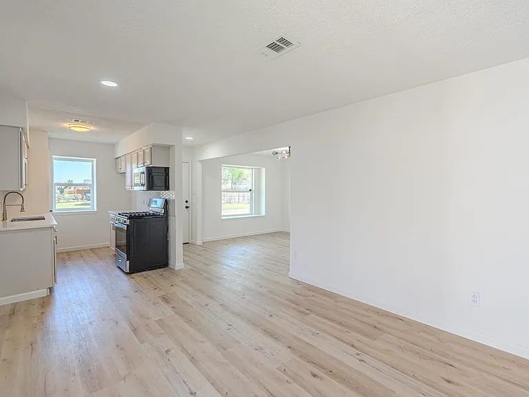 3538 Cork Dr — Photo 27